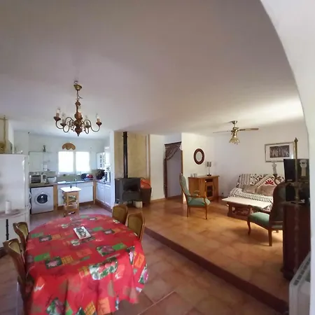Maison De *